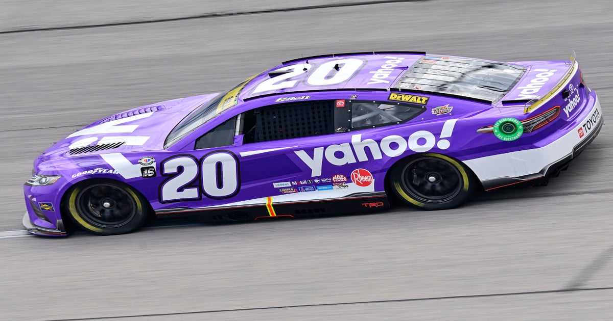 Bell stays fast and motors to Southern 500 pole at Darlington | RACER