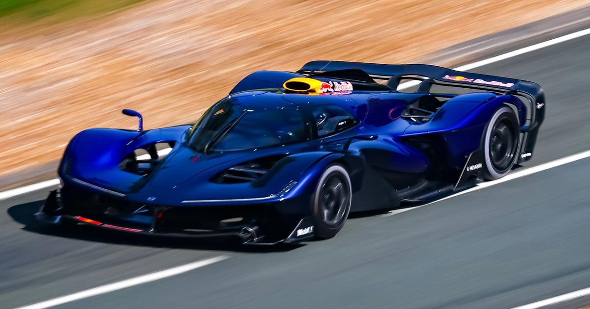 Red Bull RB17 makes public track debut at Goodwood | RACER