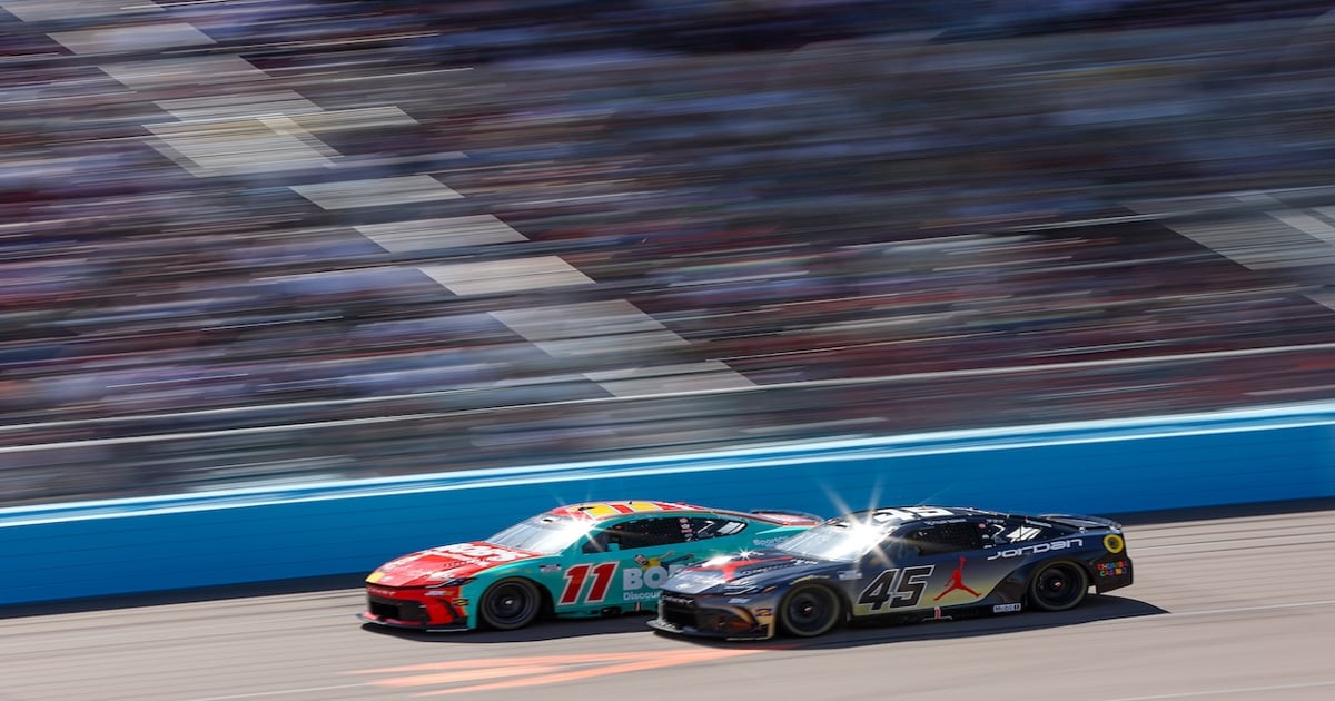 Reddick brought back down to earth with eighth place finish at Phoenix ...