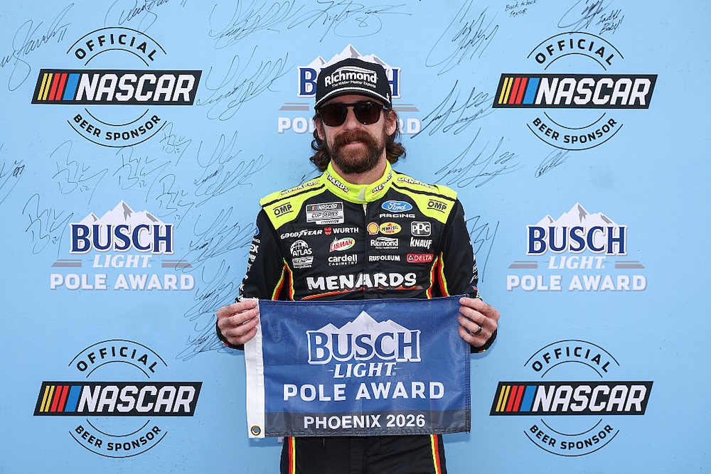 Blaney takes Cup Series pole at Phoenix as Larson gets buried in the pack