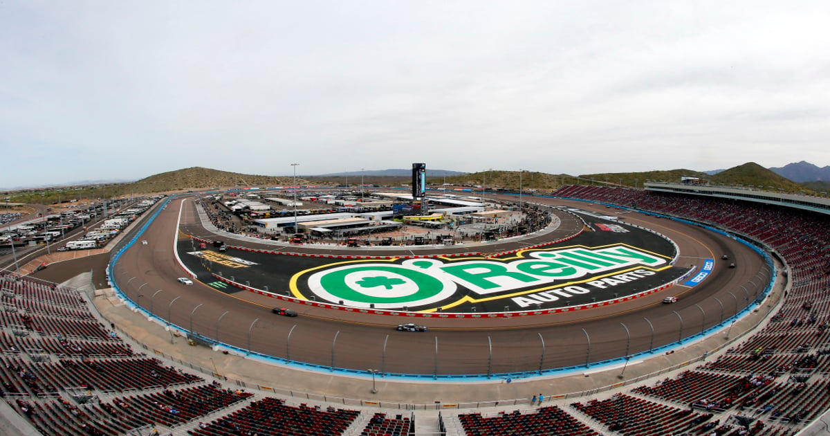 ‘Phoenix Raceway’ name returns | RACER