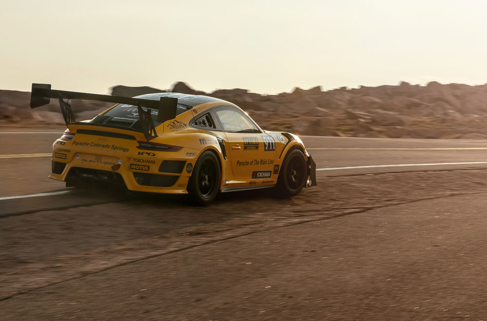 Donohue sets pace in Pikes Peak qualifying