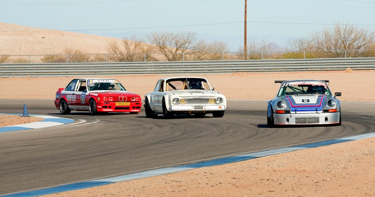 Vintage racing makes glorious debut at Apex Motor Club | RACER