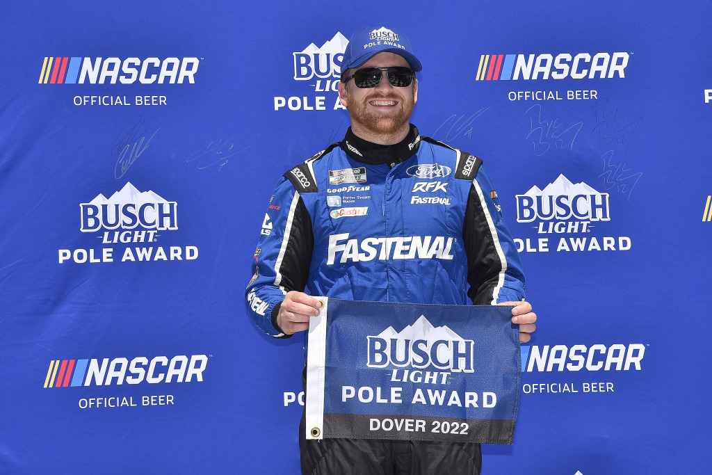 Buescher takes Dover Cup pole