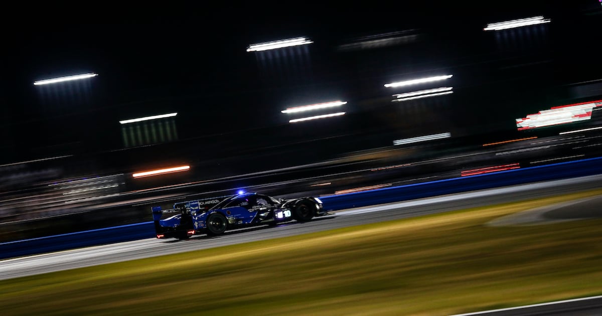 Rolex 24 Hour 11: WTR takes the lead; trouble for Vasser Sullivan | RACER