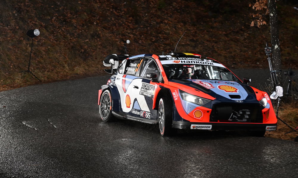 Ogier close call hands Neuville early WRC Monte Carlo Rally lead | RACER