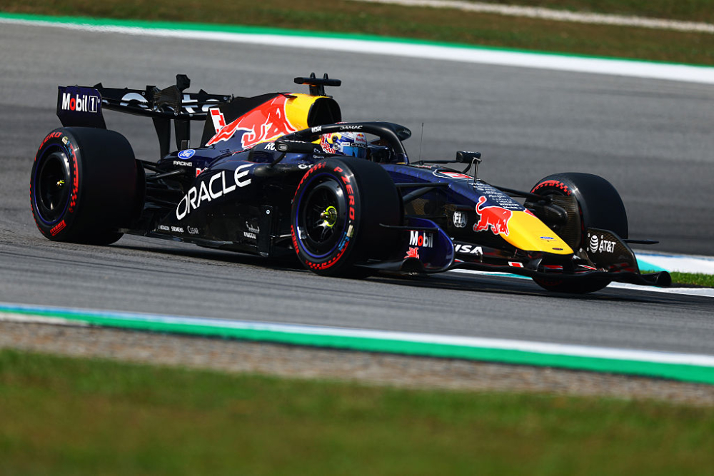Verstappen beats Hamilton to pole at Bahrain GP in Malaysia