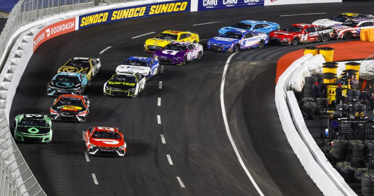 NASCAR sells out Clash at Bowman Gray Stadium | RACER