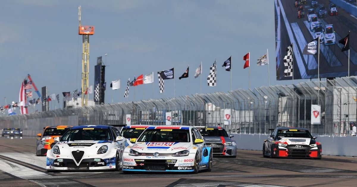 FCP Euro team 1-2 in St. Pete TC America TCR Race 2 | RACER