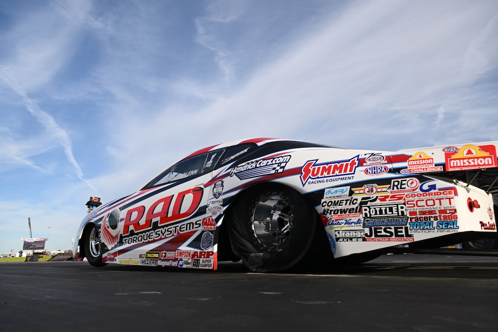 Brown, Todd, Glenn, M. Smith go big in Dallas with wins at NHRA Fall Nationals