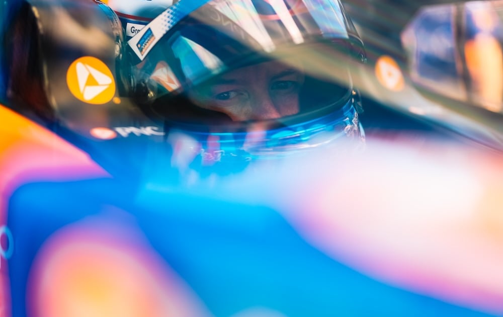 System Error Sign Red Edward Jones signs on as first primary sponsor of Dixon's Arrow McLaren ...