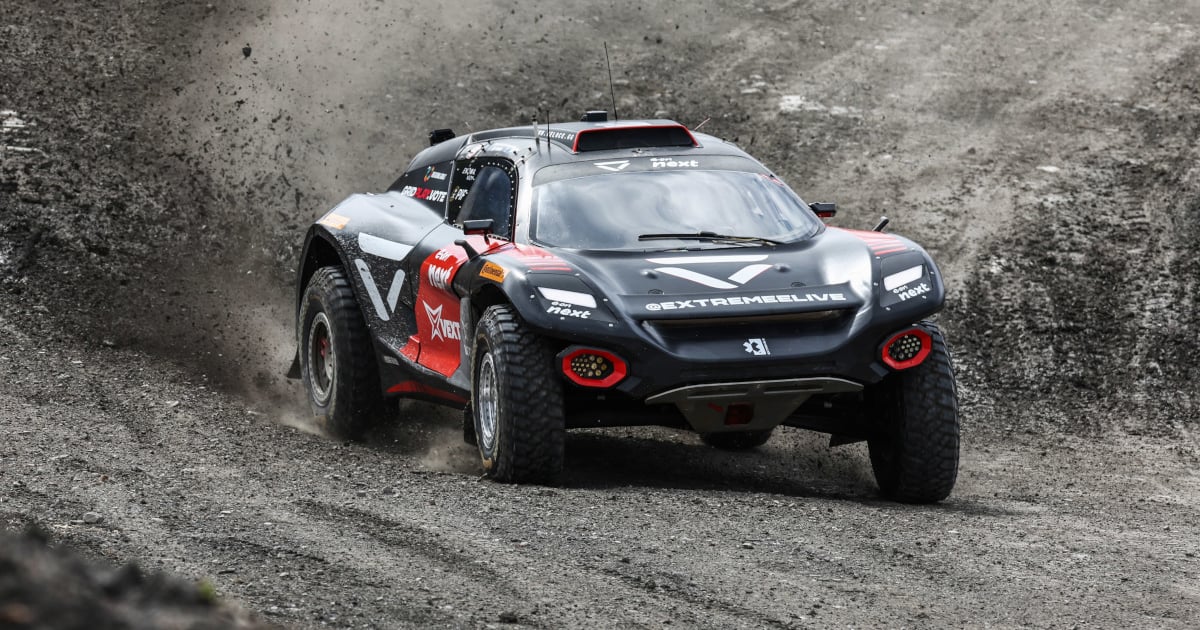 R4 Als Racer Veloce dominates first Hydro X Prix Final as rivals hit trouble | RACER