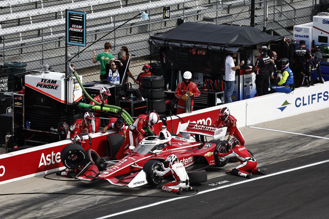 Penske sticks with Indy 500 staff for Detroit