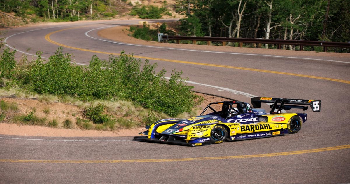Qualifying begins at Pikes Peak | RACER