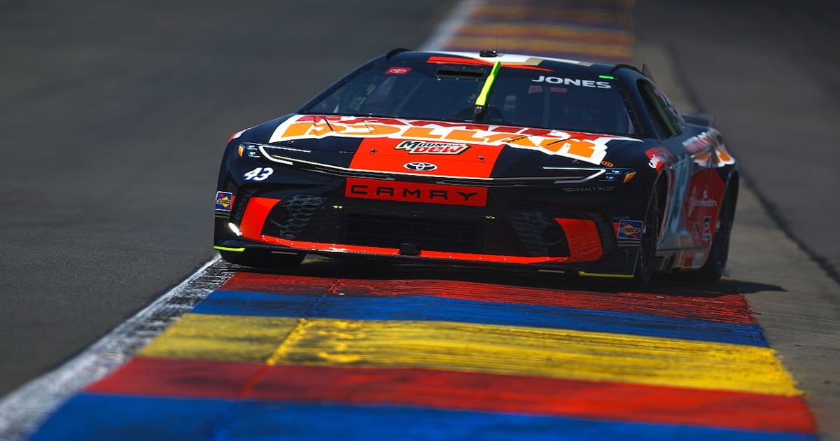 Alexander joins Legacy Motor Club as Jones’s crew chief