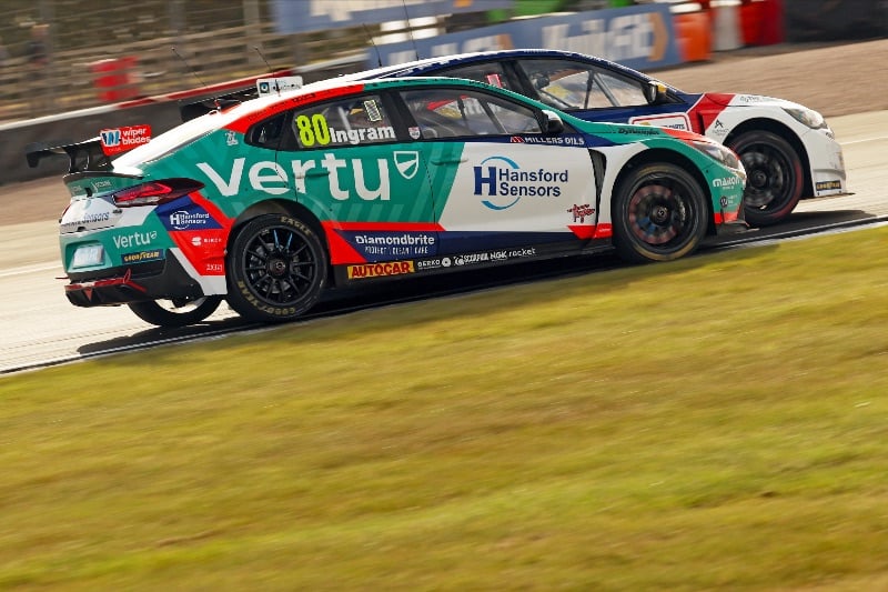 Tom Ingram driving the Team VERTU Hyundai on the Donington Park Grand Prix circuit