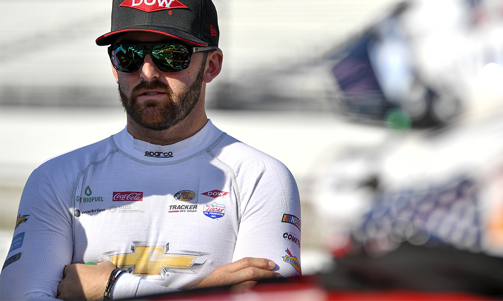 Playoff hopeful Dillon crashes after contact with Keselowski