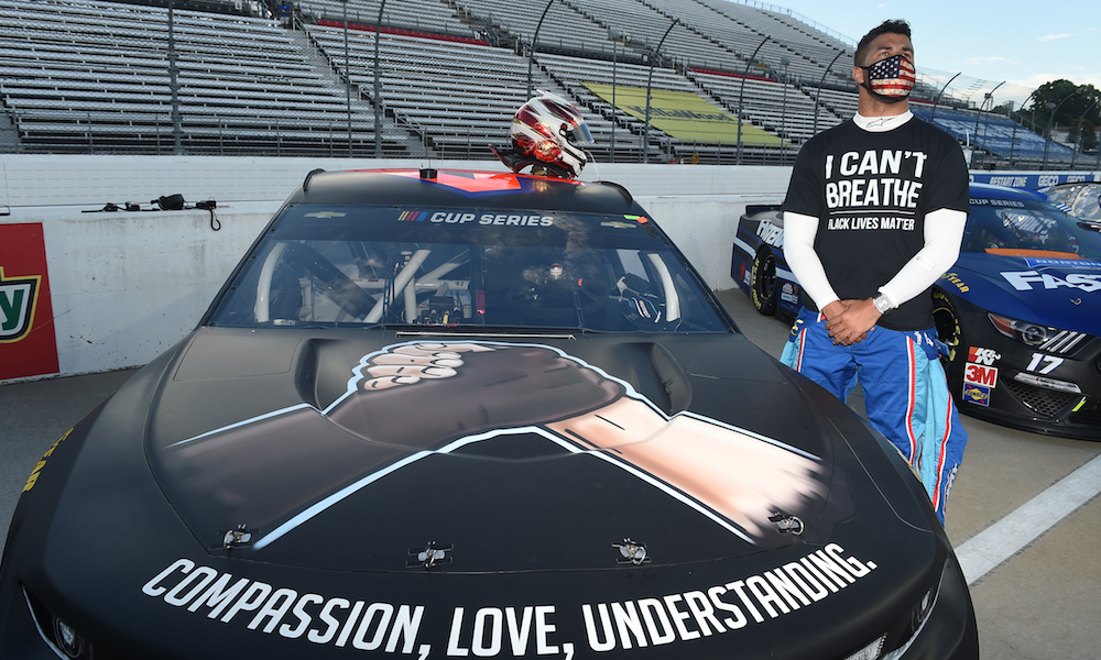 Alabama governor, fellow NASCAR drivers rally behind Wallace after noose found in garage