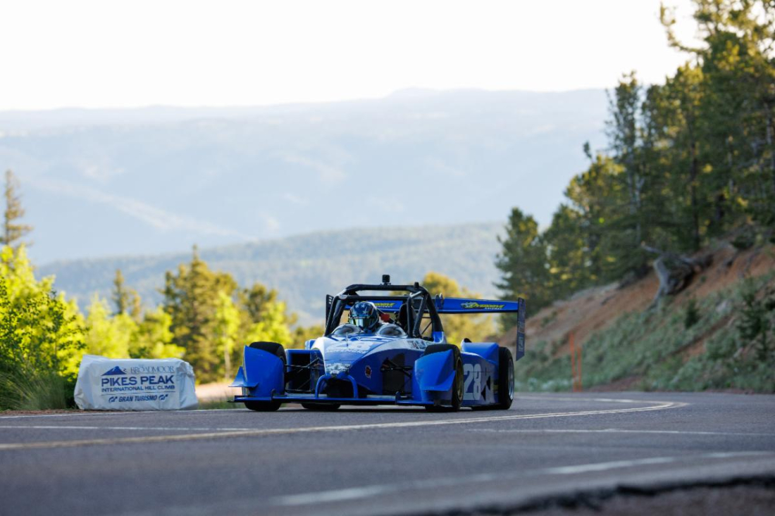 Novembre tops Pikes Peak qualifiers