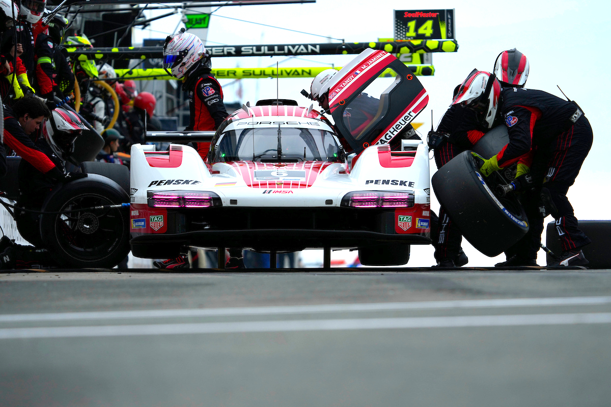 Porsche, Crowdstrike, Riley crowned kings of the Glen after grueling Six Hour