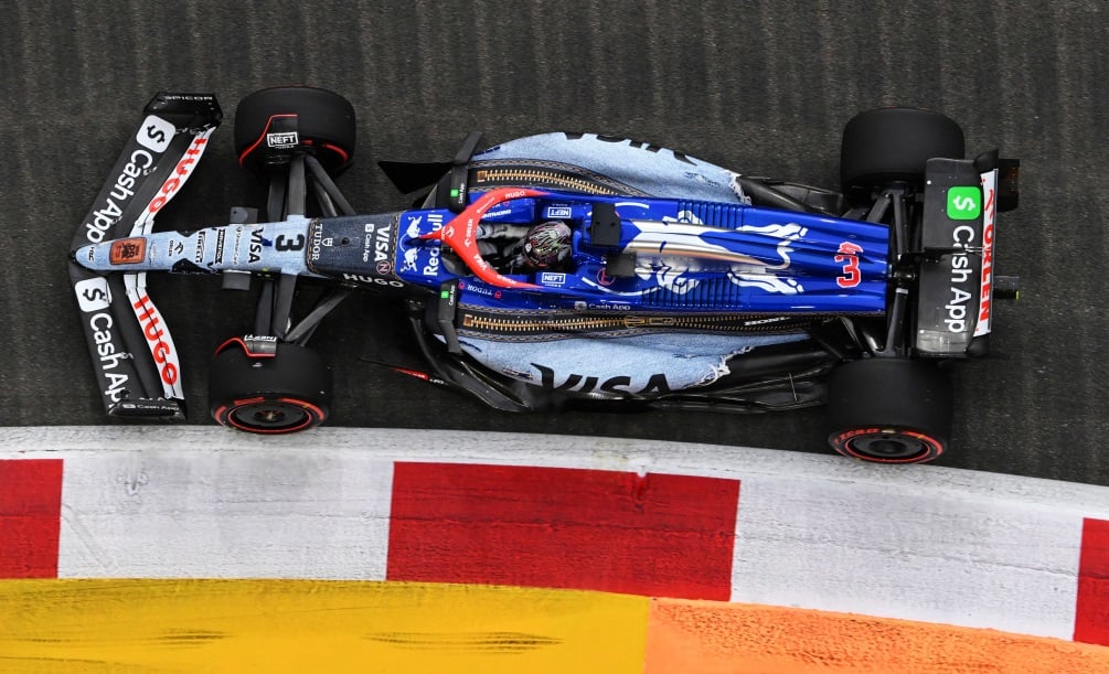 F1 drops fastest lap point, while ’26 regulations get ‘extensive ...