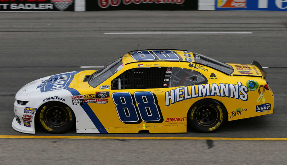 Earnhardt Jr. to race at Darlington Xfinity