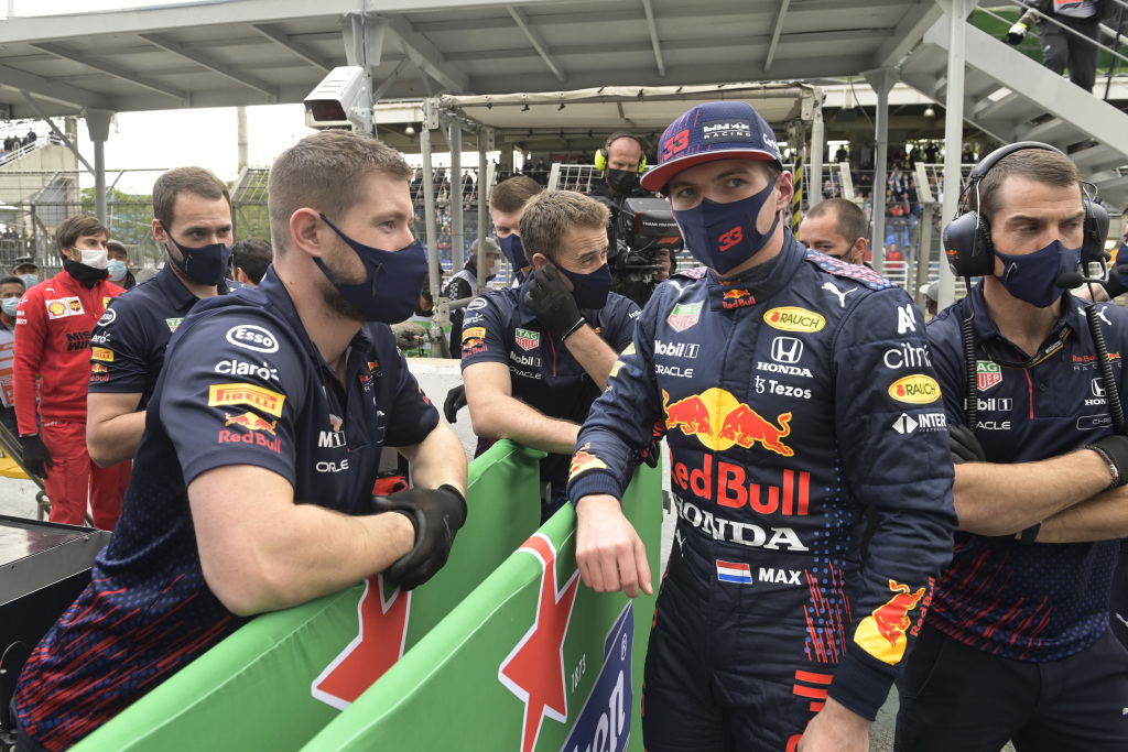 Hamilton pace ‘not a big shock,’ Verstappen insists