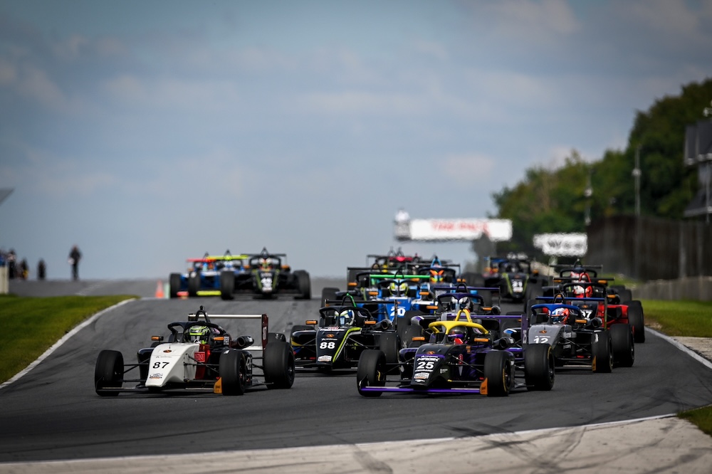 Pasiewicz clinches USF Juniors Title as Cranston notches first win