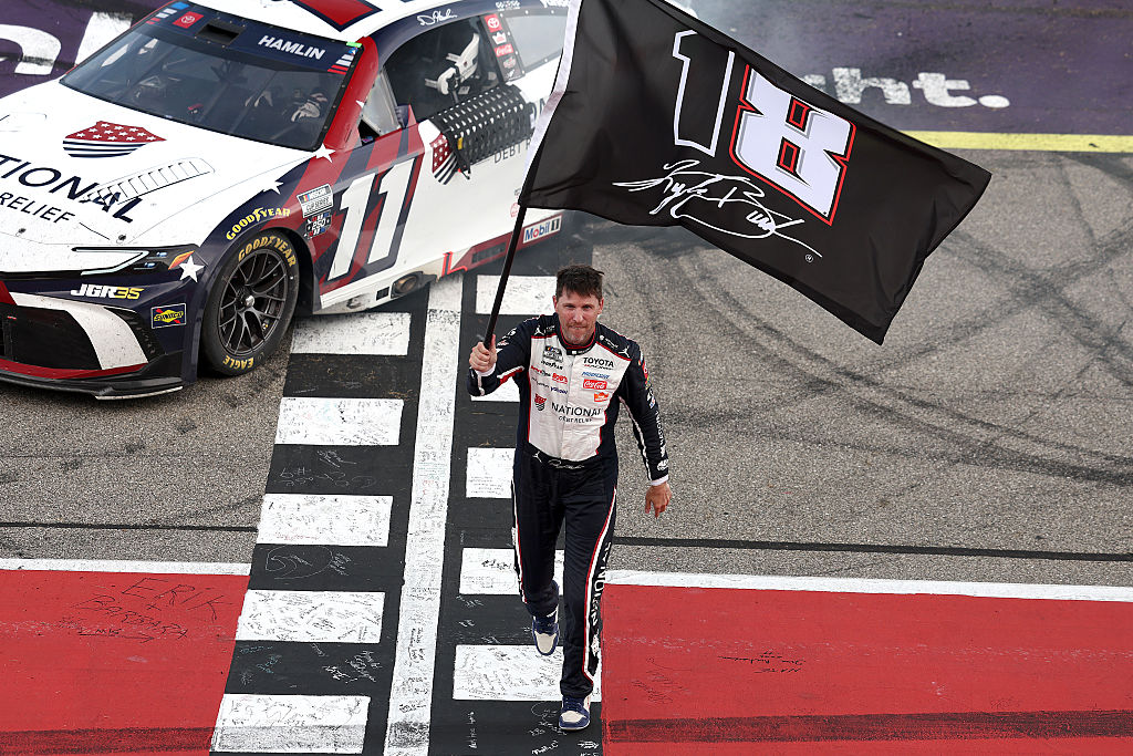 Hamlin ties and honors Busch at Michigan