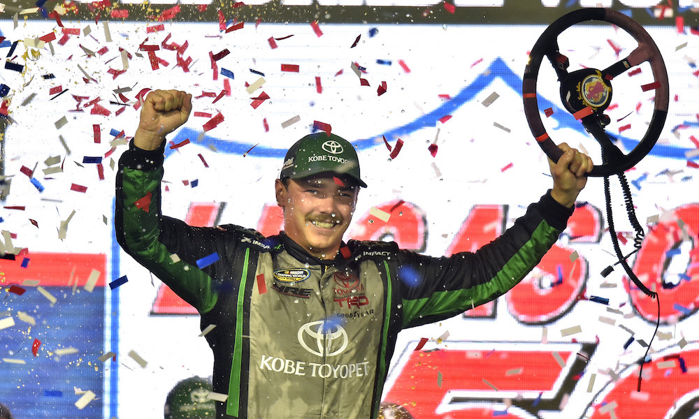 Moffitt wins Truck race at Phoenix; Gragson completes Championship 4