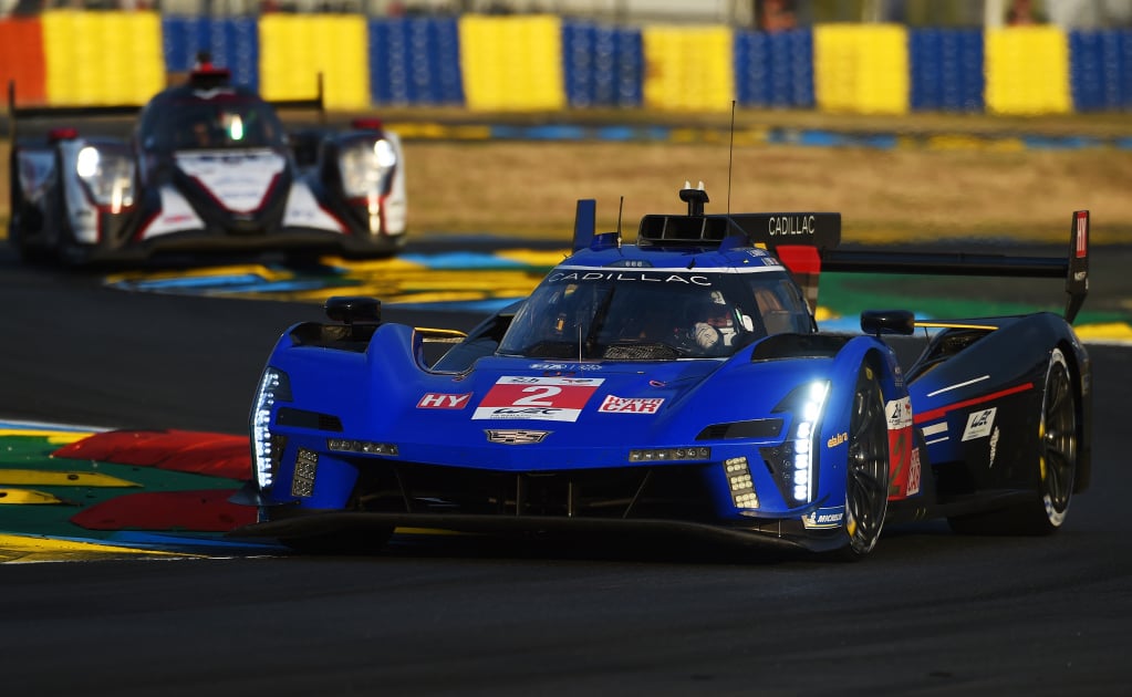 LM24, Hour 2: Cadillac ahead of the chaos | RACER