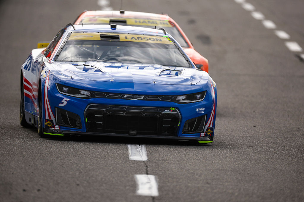 Toyota contenders chasing Larson looking to catch a break at Martinsville
