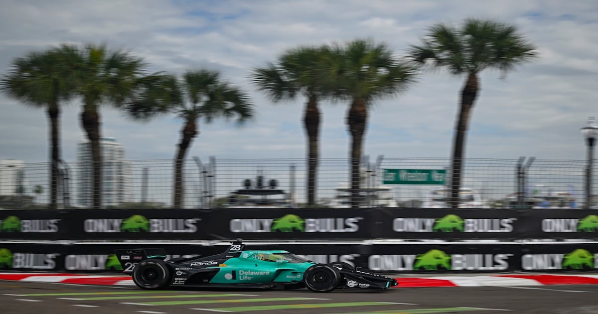 Ericsson shines under pressure in St. Petersburg | RACER