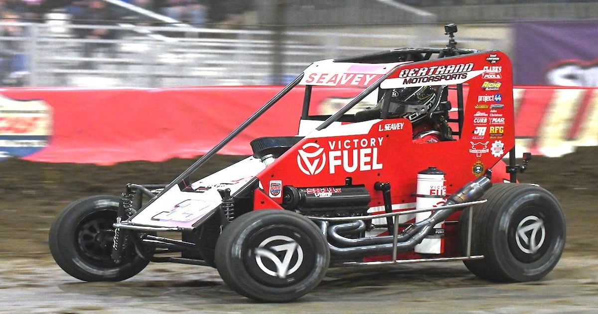 Seavey takes Chili Bowl crown | RACER