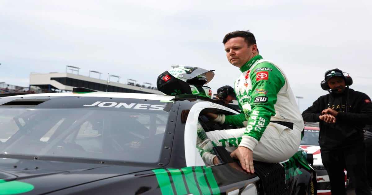 Jones returns to competition with revamped driver’s seat | RACER