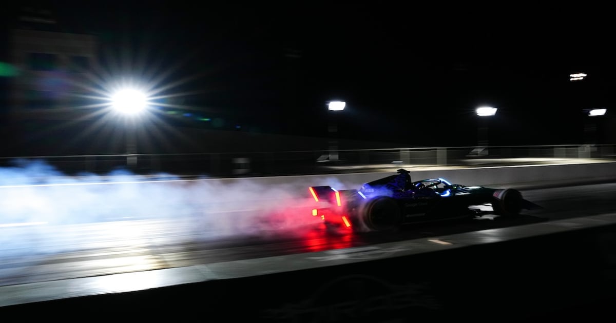 FE beats F1 acceleration time | RACER