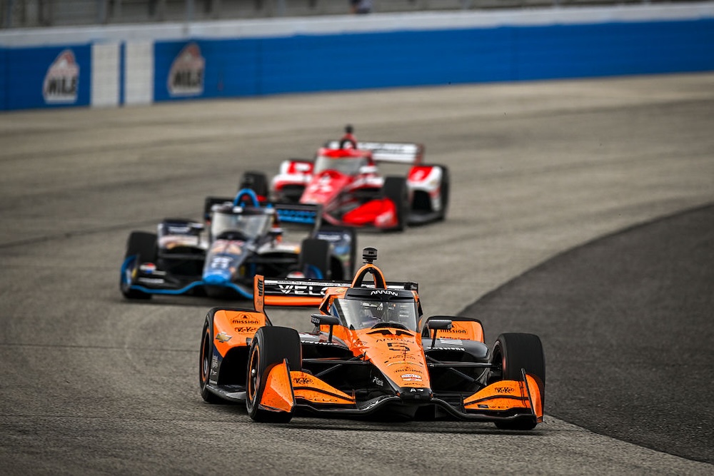 O'Ward leads IndyCar Race 1 in Milwaukee at red flag