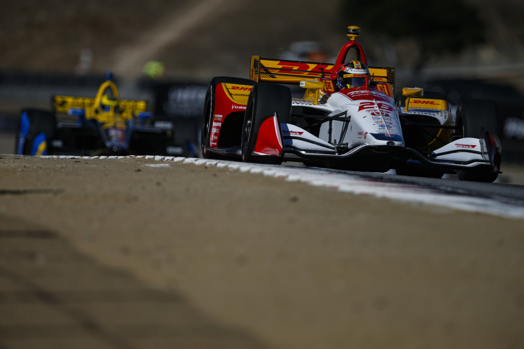 Comeback charge for Hunter-Reay follows pit miscue