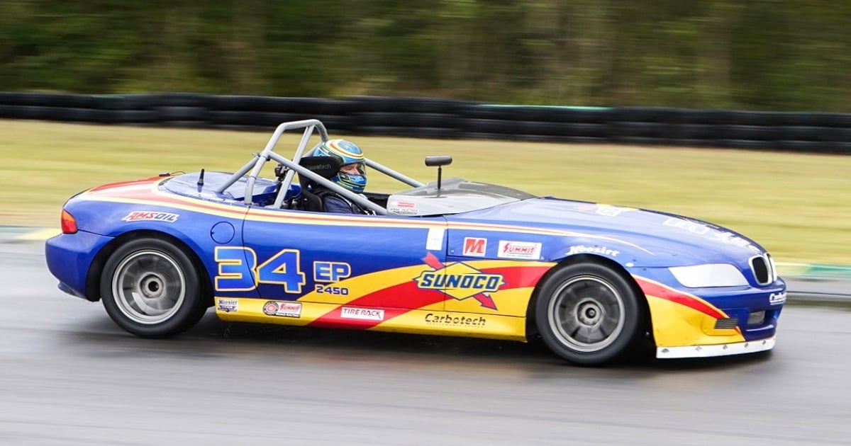 Prather drives picture-perfect race to third consecutive Runoffs EP ...