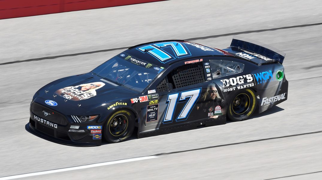 Stenhouse tops final practice at Darlington