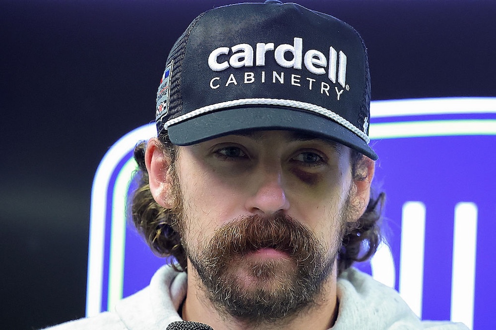 Blaney and his black eye get ready to get back to racing at Kansas