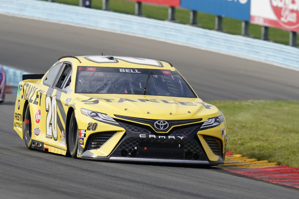 Bell, Larson still sparring over The Glen