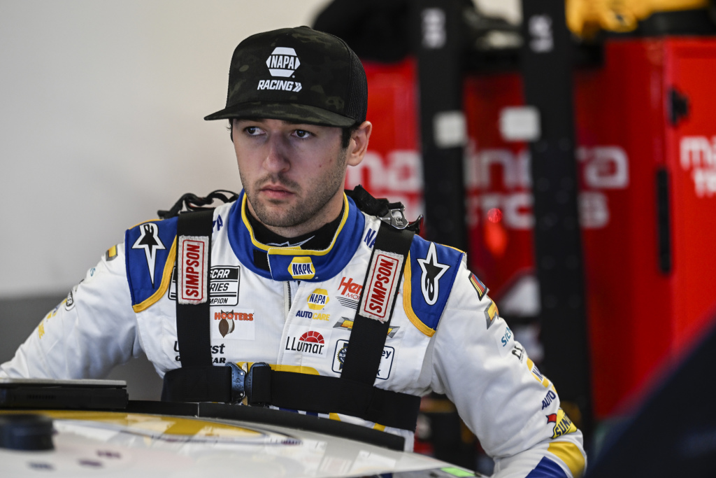 Elliott to miss Las Vegas after snowboarding injury