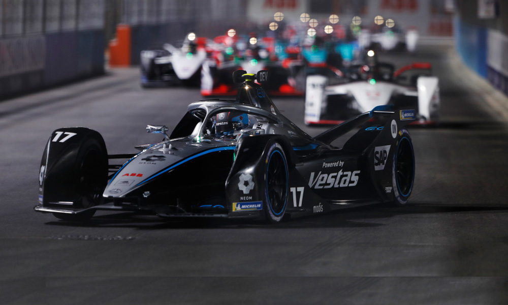 Nyck de Vries dominates Formula E season opener for Mercedes