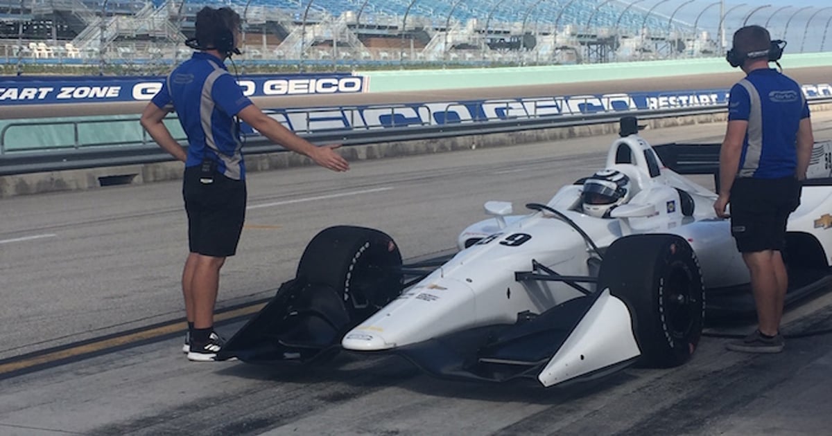 Carlin encouraged after first shakedown | RACER
