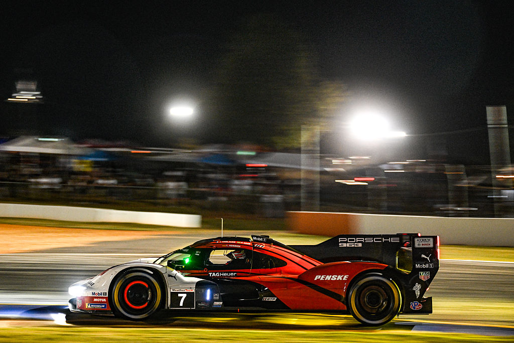 Heinrich keeps Porsche Penske on top in Petit Le Mans night practice