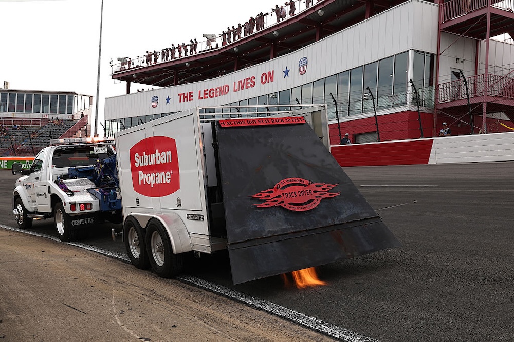 Blaney on North Wilkesboro NASCAR pole after qualifying rain out