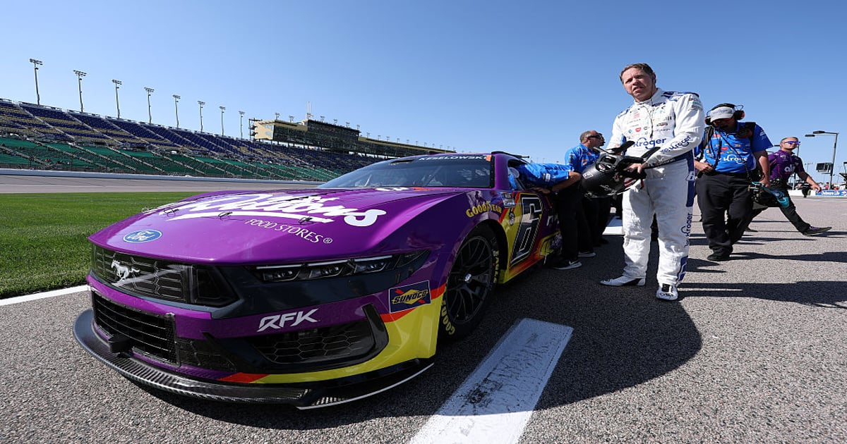 Teams learning 'how low can you go?' after Kansas tire issues | RACER