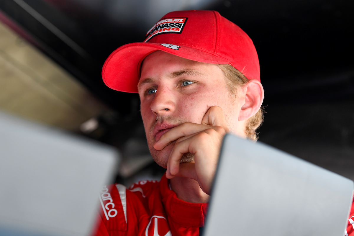 Ericsson slips from points lead, looks ahead to play catch-up