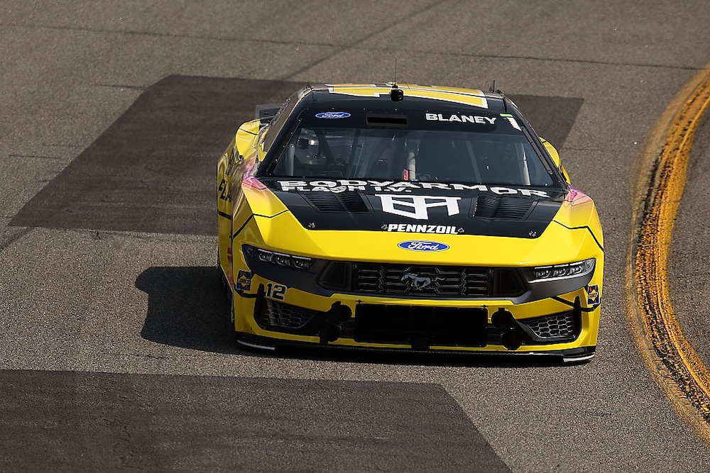 Blaney's qualifying hot streak continues with Richmond NASCAR pole